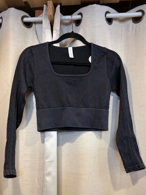 Aerie Black Ribbed Long-Sleeve Cropped Top